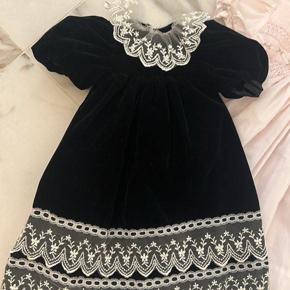 Bundle of dresses - Picture 3 of 11